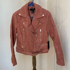 Women’s short leather jacket. Dust rose color Size M, tags on, smoke free home.